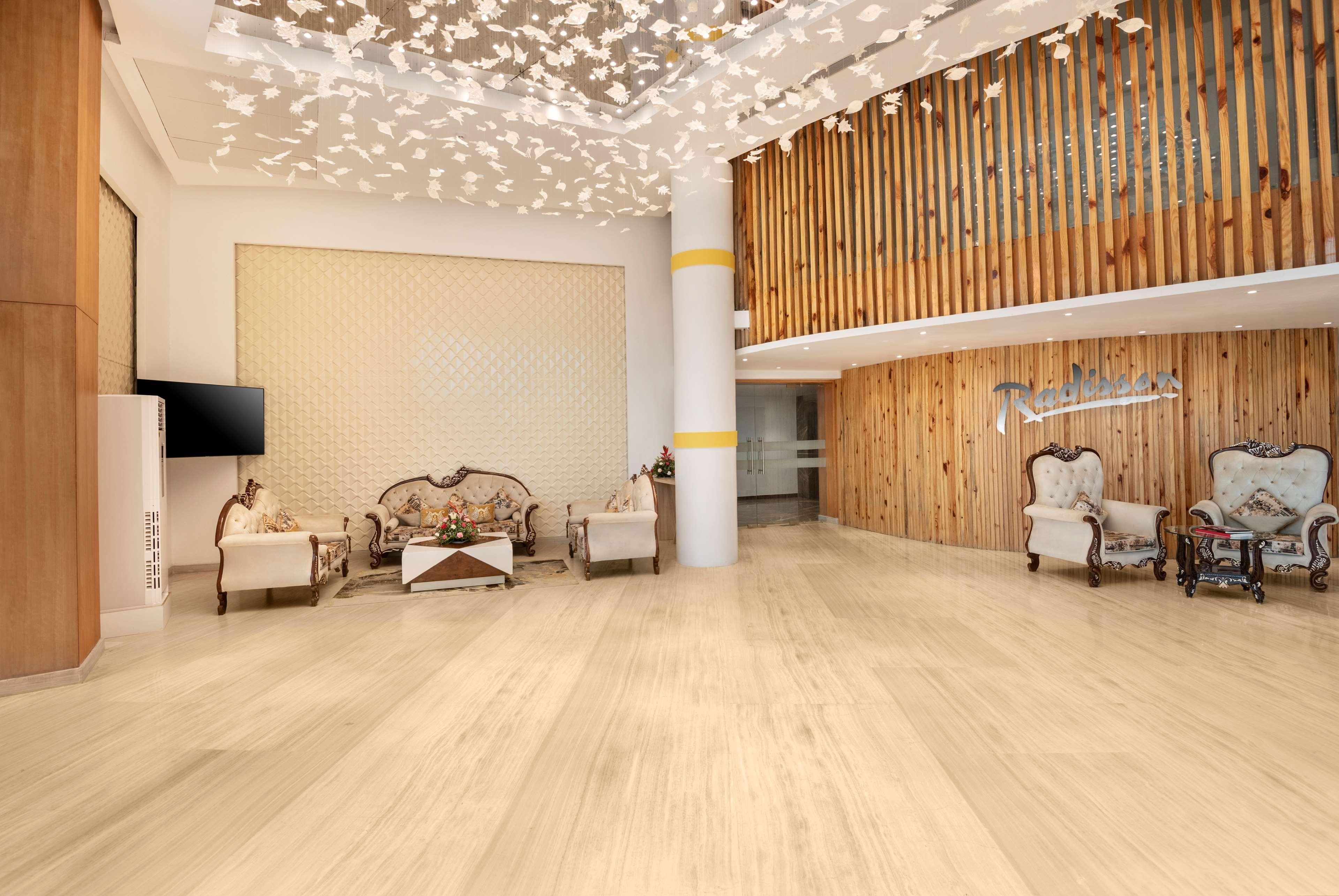 Radisson Airport