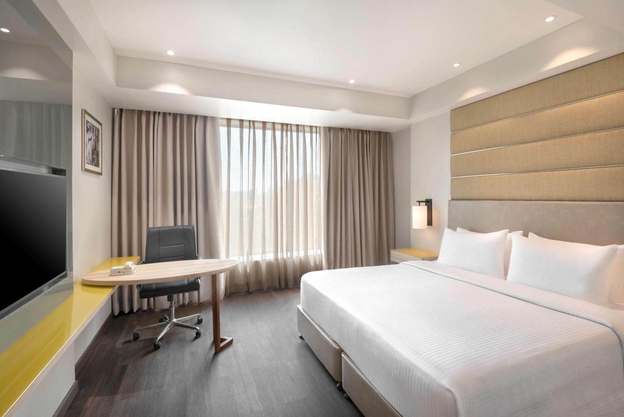 Radisson Airport Hotel