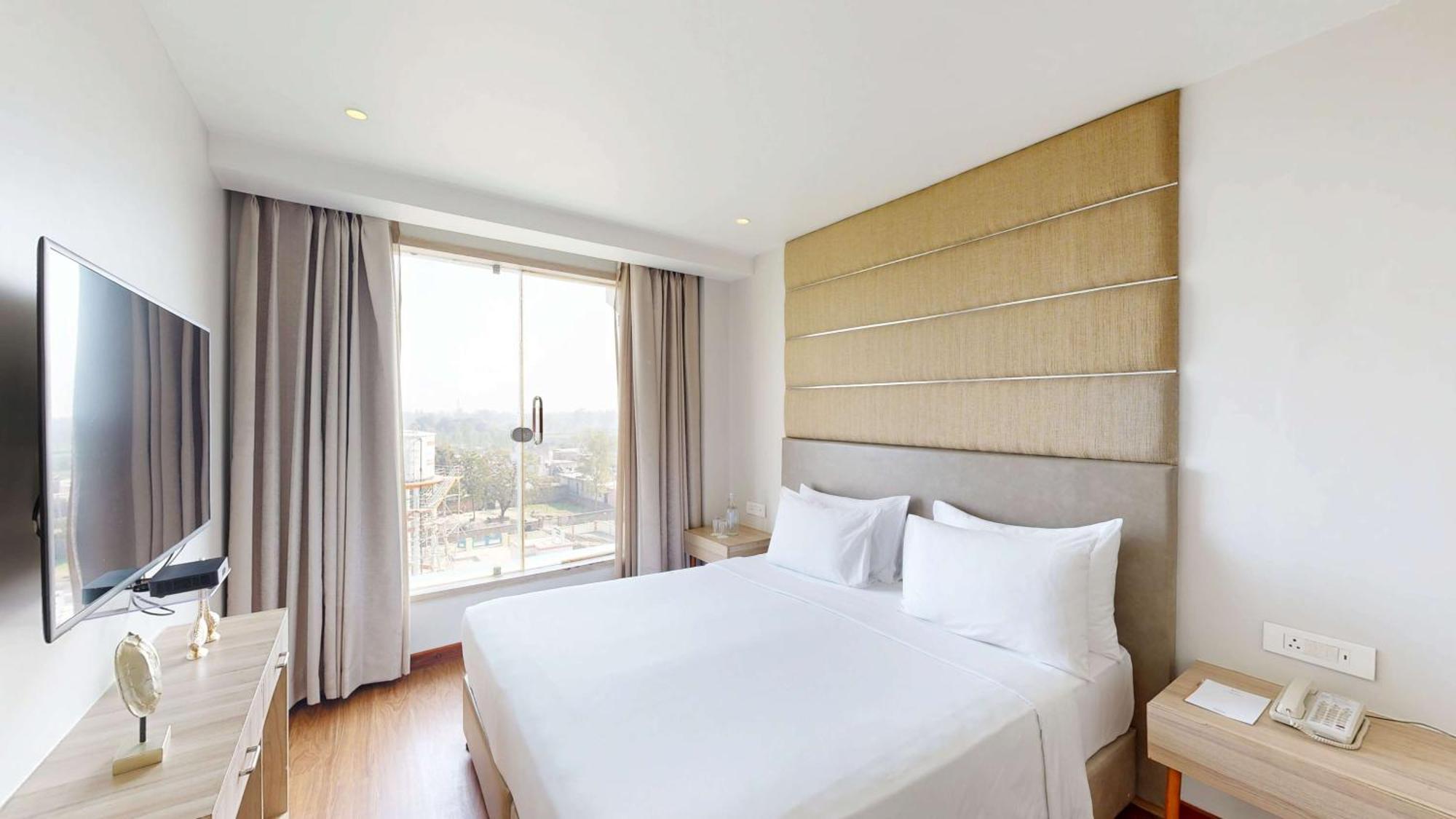 Hotel Radisson Airport Bareilly